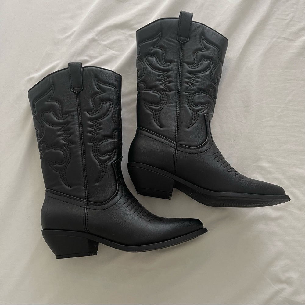 Black Cowboy Boots